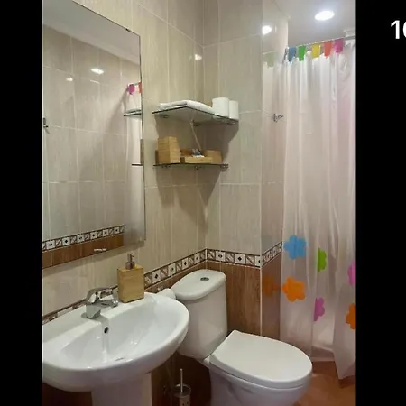 Reina Mercedes Apartamento *